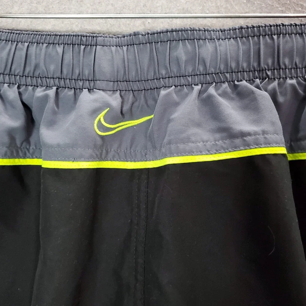 Nike Men Swimwear Large Black Trunks Logo Outdoor Beach Surf Pockets‎
